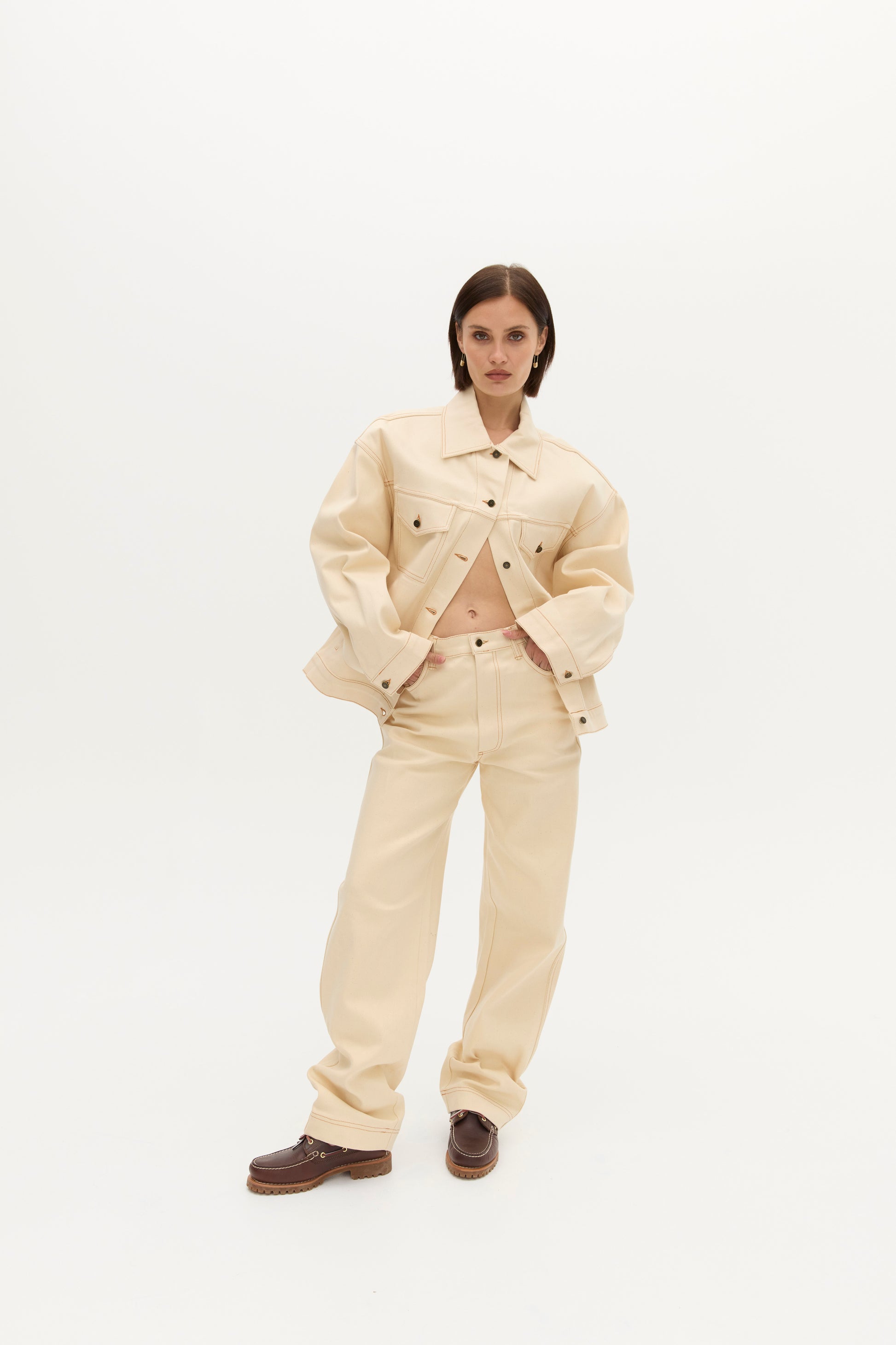 FOUNDATION JEAN IN ECRU