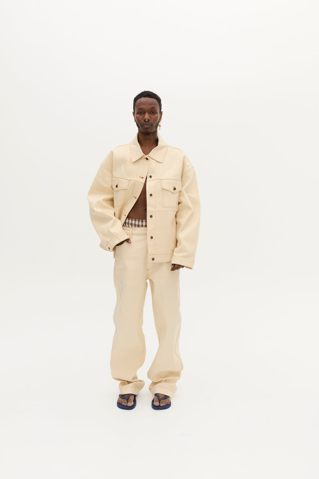 FOUNDATION JEAN IN ECRU