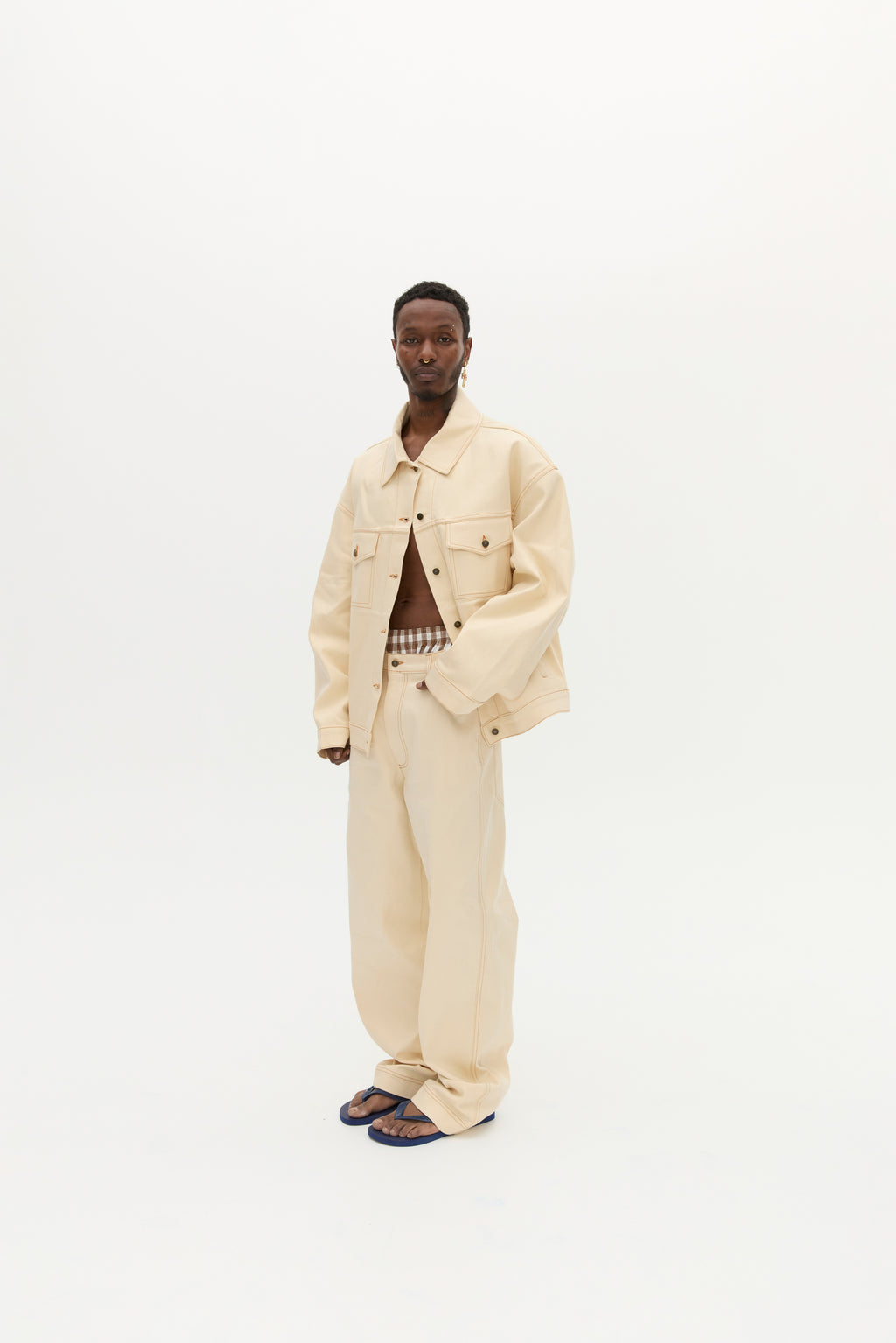 FOUNDATION JEAN IN ECRU