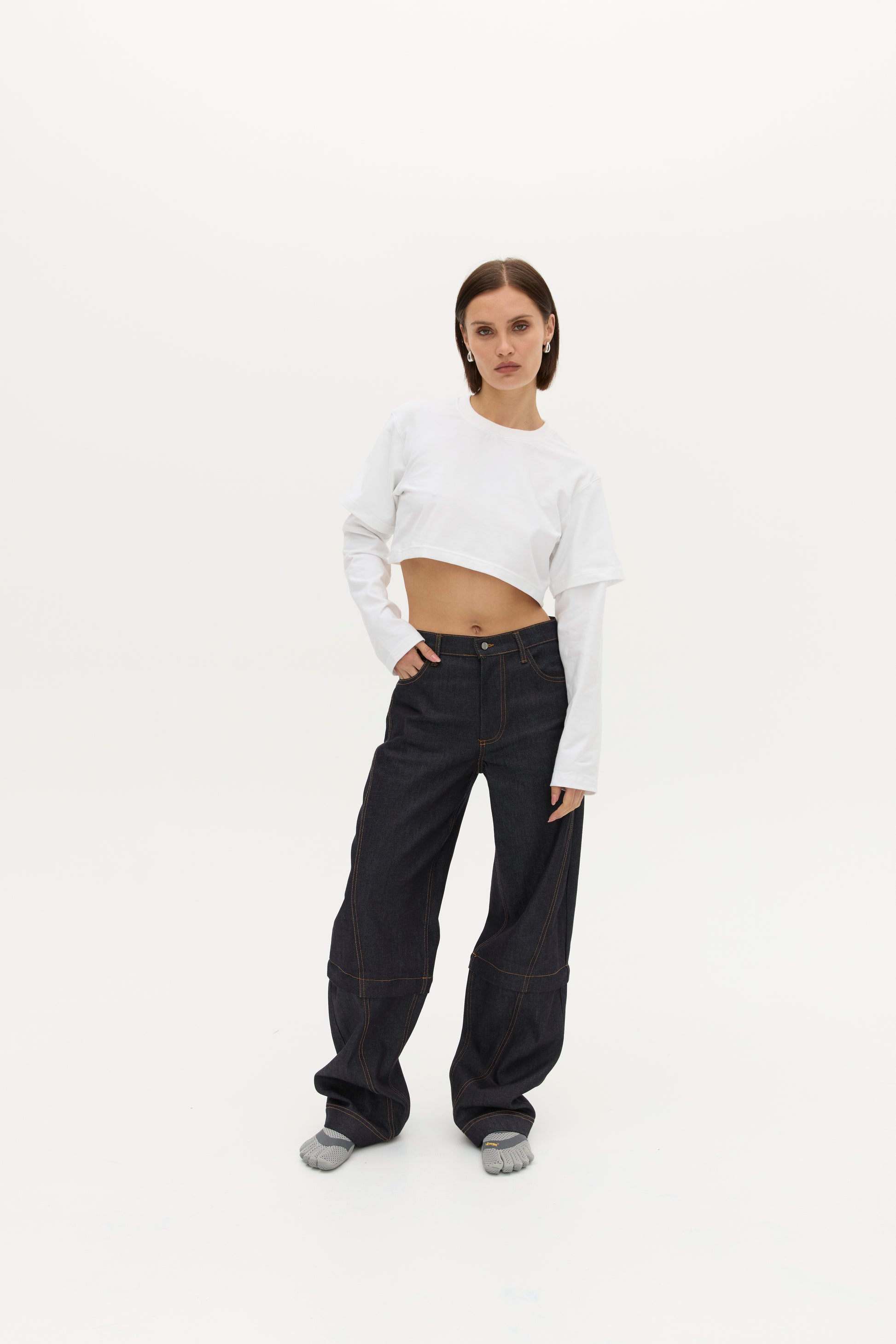 BACKTALK CROPPED L/S TOP